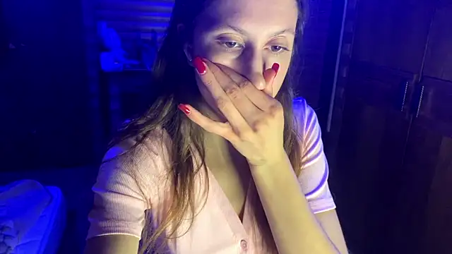 Shyselly online show from October 2, 2025, 7:50 pm