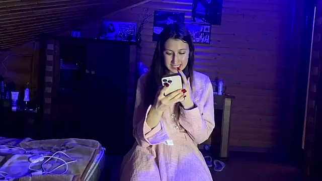 Shyselly online show from October 4, 2025, 7:15 pm