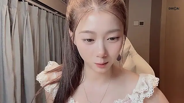 Makinghappymyself  online show from November 29, 2025, 10:15 am