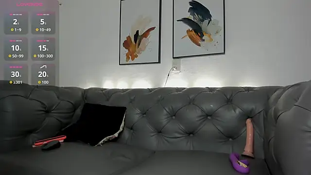 Zahra milks online show from September 20, 2025, 1:27 pm