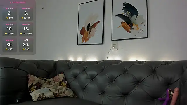 Zahra milks online show from September 26, 2025, 1:51 pm