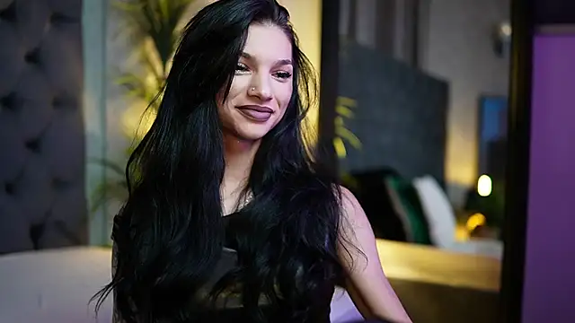 Snapshot of MiamiCoffee chatting on October 1, 2025, 6:01 pm MiamiCoffee online show from October 1, 2025, 6:01 pm