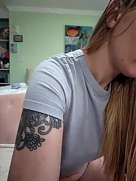  Karizma  online show from October 24, 2025, 5:12 pm