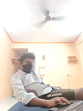 sexy boy 986 online show from November 14, 2025, 7:39 pm