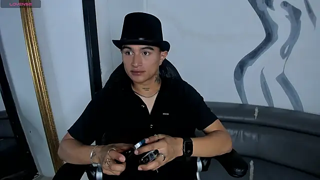 LiamDeep online show from September 26, 2025, 3:41 pm