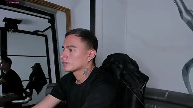 LiamDeep online show from September 28, 2025, 4:14 pm