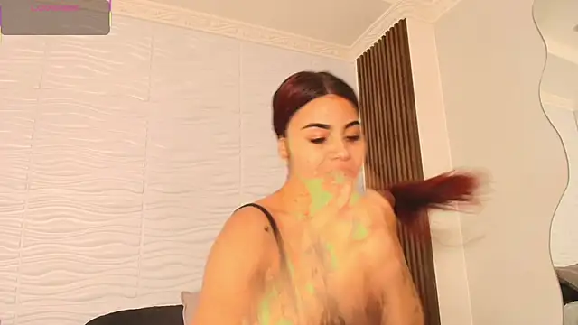 KimberlyLoren online show from October 3, 2025, 4:14 am