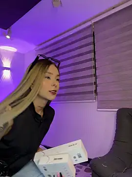 SkyThompson online show from November 9, 2025, 5:22 am