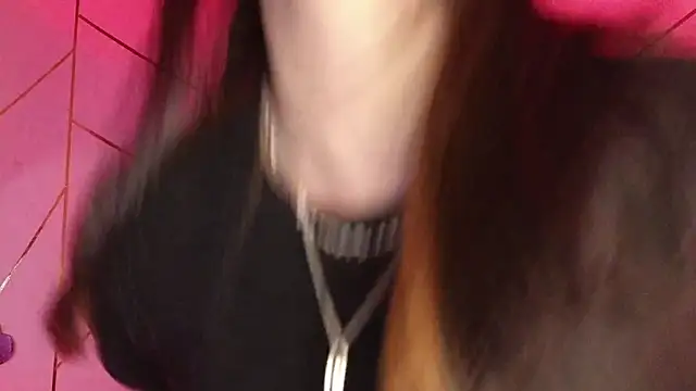 Hollyxx  online show from March 13, 2026, 11:10 pm