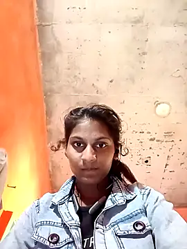 Snapshot of Jyoti_thakurr chatting on October 7, 2025, 8:37 am Jyoti thakurr online show from October 7, 2025, 8:37 am