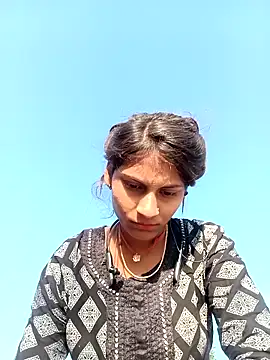 Snapshot of Jyoti_thakurr chatting on November 8, 2025, 2:26 am Jyoti thakurr online show from November 8, 2025, 2:26 am