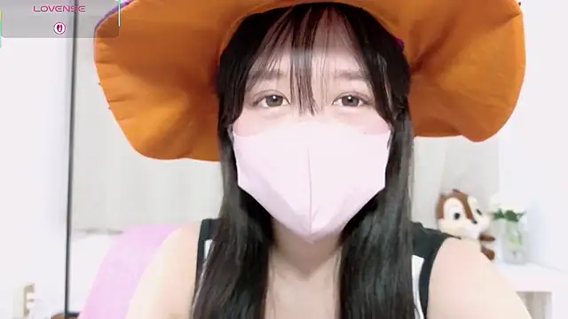 Anne Anne chan online show from October 31, 2025, 11:51 am