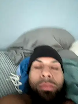 Lunablu13 online show from December 4, 2025, 2:05 pm