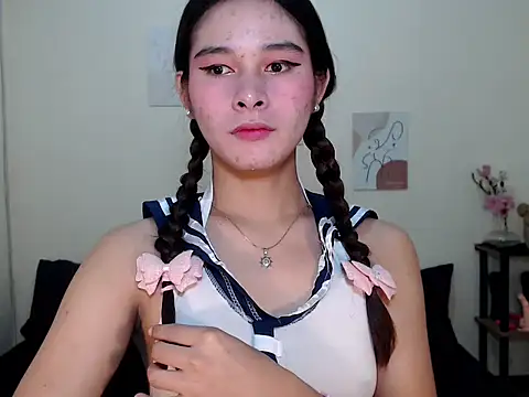 sassymimi69 online show from September 15, 2025, 3:29 am