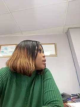 Snapshot of 031bubbles chatting on February 24, 2026, 11:33 am 031bubbles online show from February 24, 2026, 11:33 am