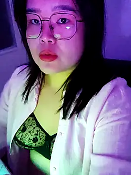 Snapshot of Innogin chatting on November 7, 2025, 5:39 pm Innogin online show from November 7, 2025, 5:39 pm