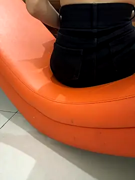 tran my online show from September 21, 2025, 7:24 am