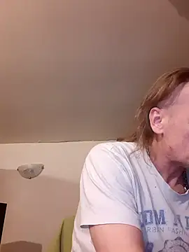 Kuba Gd online show from March 17, 2025, 3:03 am