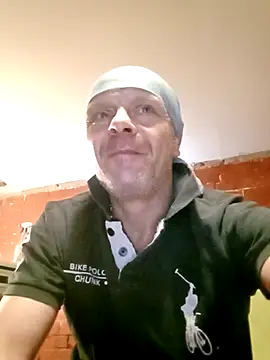 Kuba Gd online show from October 8, 2025, 6:08 pm