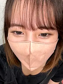 CocoaMilk18 online show from September 12, 2025, 2:39 pm