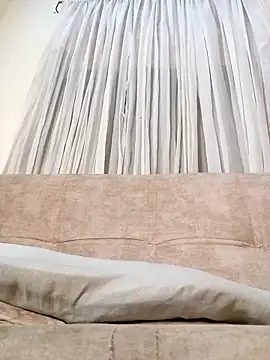 Marian Zeller online show from December 2, 2025, 9:11 am