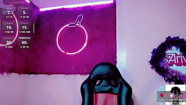 Madiso Santiel online show from September 11, 2025, 7:14 pm