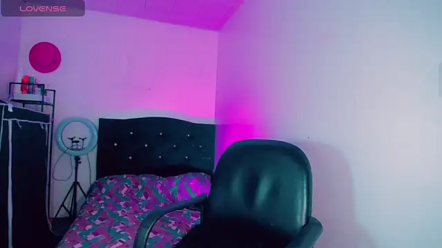 Madiso Santiel online show from October 6, 2025, 7:03 pm