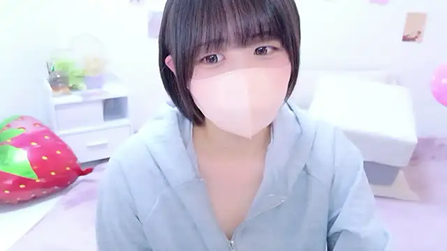Snapshot of Hinata_Sun chatting on May 8, 2026, 9:51 pm Hinata Sun online show from May 8, 2026, 9:51 pm