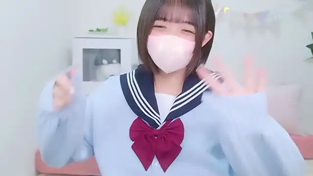 Hinata Sun online show from October 5, 2025, 11:34 am