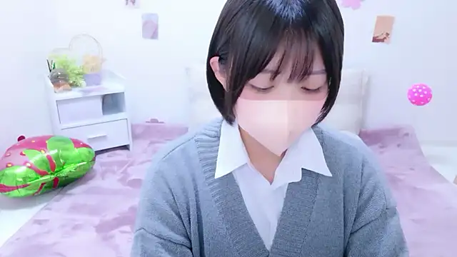 Snapshot of Hinata_Sun chatting on May 15, 2026, 6:11 am Hinata Sun online show from May 15, 2026, 6:11 am