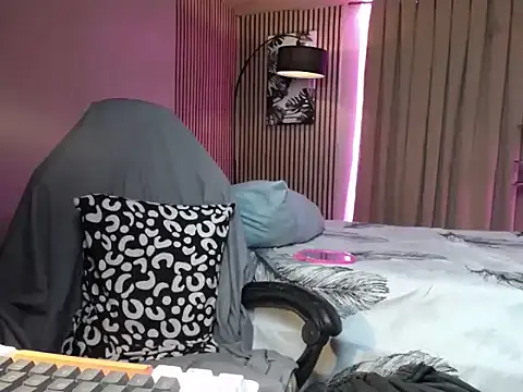 alex cummer online show from October 27, 2025, 4:52 pm