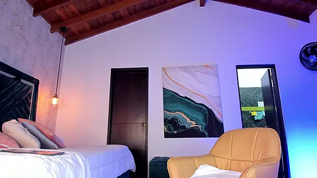 Sofi Moreno online show from September 24, 2025, 11:50 am