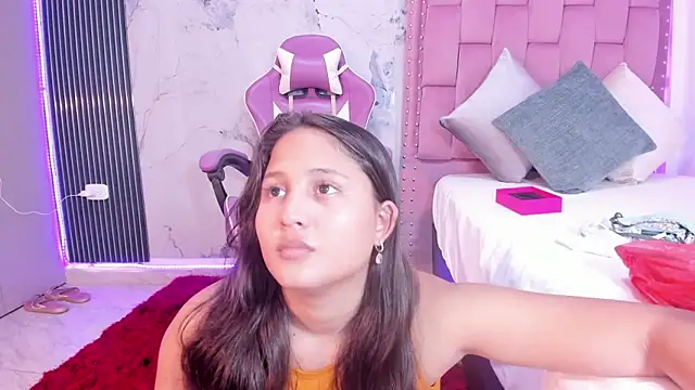 Laly Cherry  online show from September 18, 2025, 12:19 pm