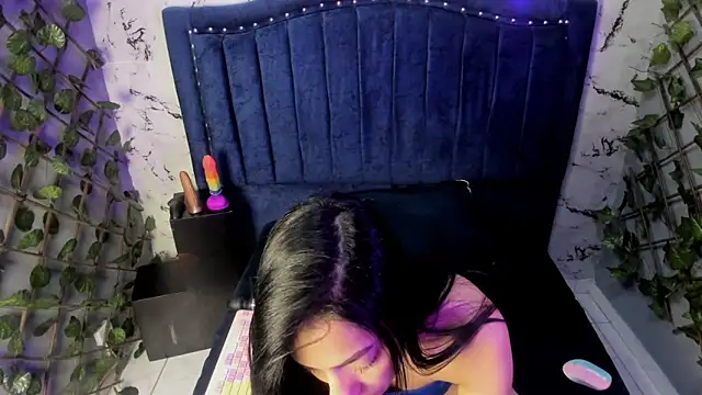 ashlyy sweet  online show from March 31, 2026, 3:03 pm