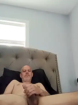 gpjr80 online show from April 14, 2026, 9:09 pm