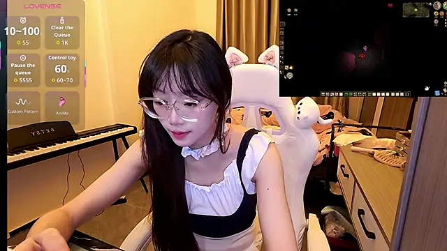 Snapshot of Linbaibai chatting on December 17, 2025, 2:22 pm Linbaibai online show from December 17, 2025, 2:22 pm