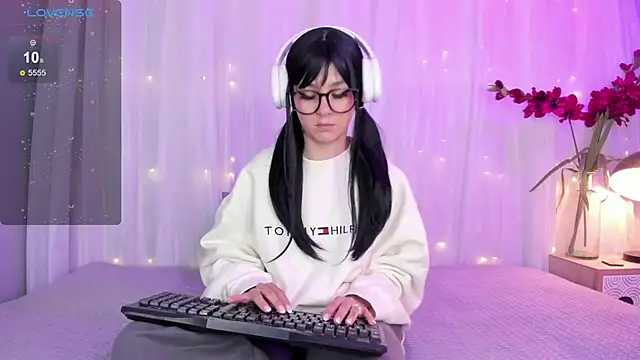 babedooll online show from July 2, 2026, 12:33 pm
