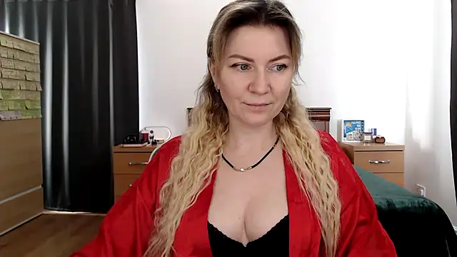 Snapshot of ParadiseAlina chatting on November 24, 2025, 1:55 pm ParadiseAlina online show from November 24, 2025, 1:55 pm