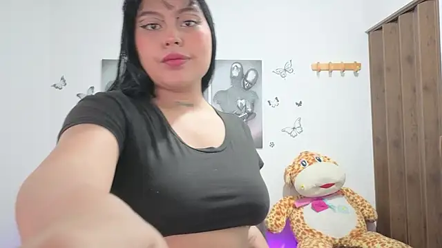 Snapshot of Candy_Chloe02 chatting on February 18, 2026, 11:06 am Candy Chloe02 online show from February 18, 2026, 11:06 am