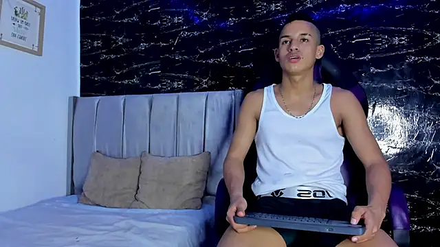 Jhos Smith online show from November 9, 2025, 12:58 am