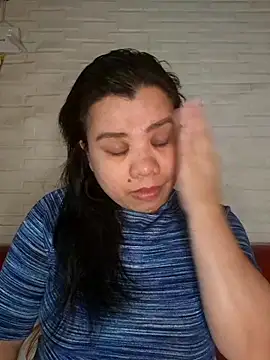 hotlyn45 online show from April 2, 2026, 7:31 pm