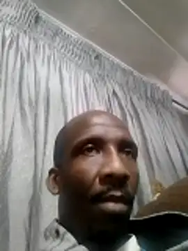 longdickson12345 online show from October 18, 2025, 2:19 pm