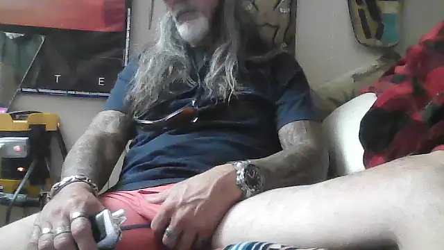 Snapshot of crassanova chatting on February 19, 2026, 9:50 am crassanova online show from February 19, 2026, 9:50 am