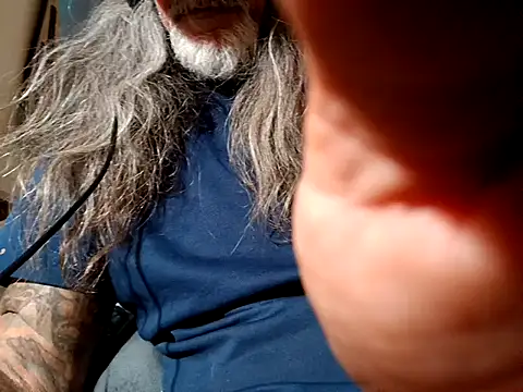 Snapshot of crassanova chatting on December 15, 2025, 12:38 am crassanova online show from December 15, 2025, 12:38 am