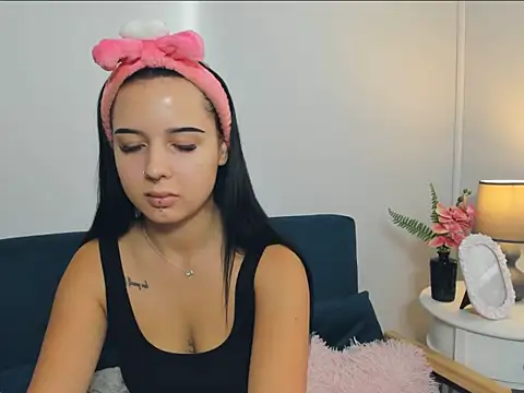 TaliaAdorable online show from October 16, 2025, 7:05 am