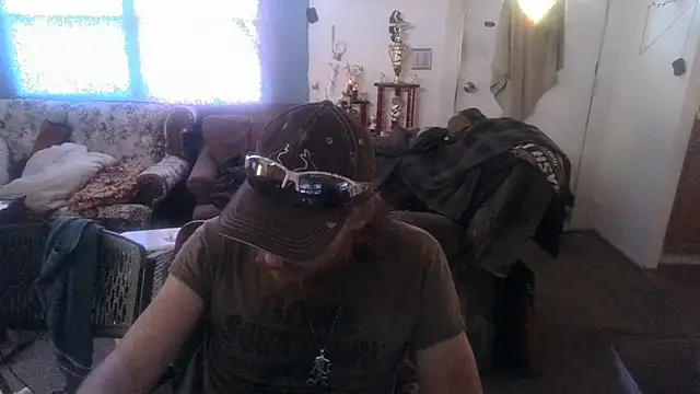 Poundtown1226 online show from September 20, 2025, 7:52 pm