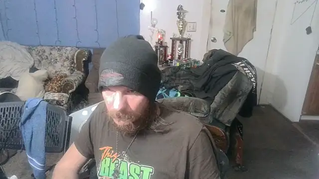 Poundtown1226 online show from September 14, 2025, 2:12 am