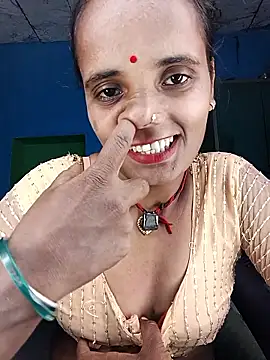 Hotwera online show from October 12, 2025, 8:48 am