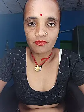 Hotwera online show from October 6, 2025, 7:20 am