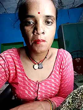 Hotwera online show from September 12, 2025, 11:37 pm